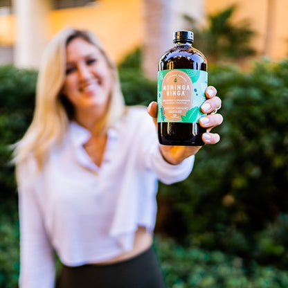 Tónico Herbal de Moringa Vinga con Adaptógenos y Vinagre de Sidra de Manzana – 32 oz
